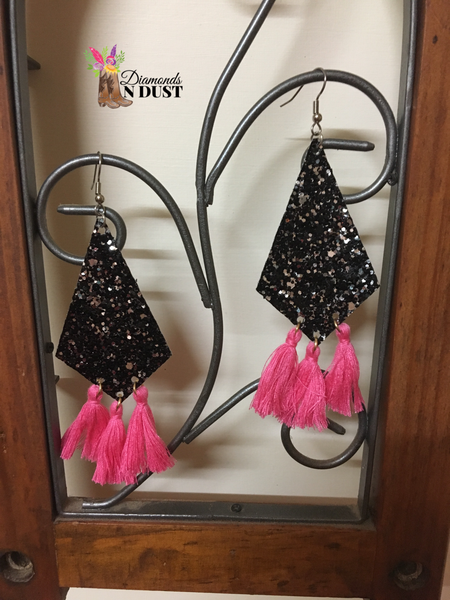 Leatherette & Tassel dangle earrings